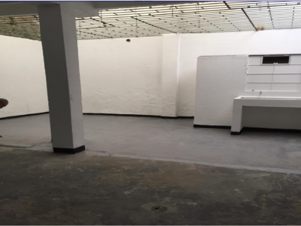 VENTA BODEGA ALCAZARES 400 M2 — foto 2