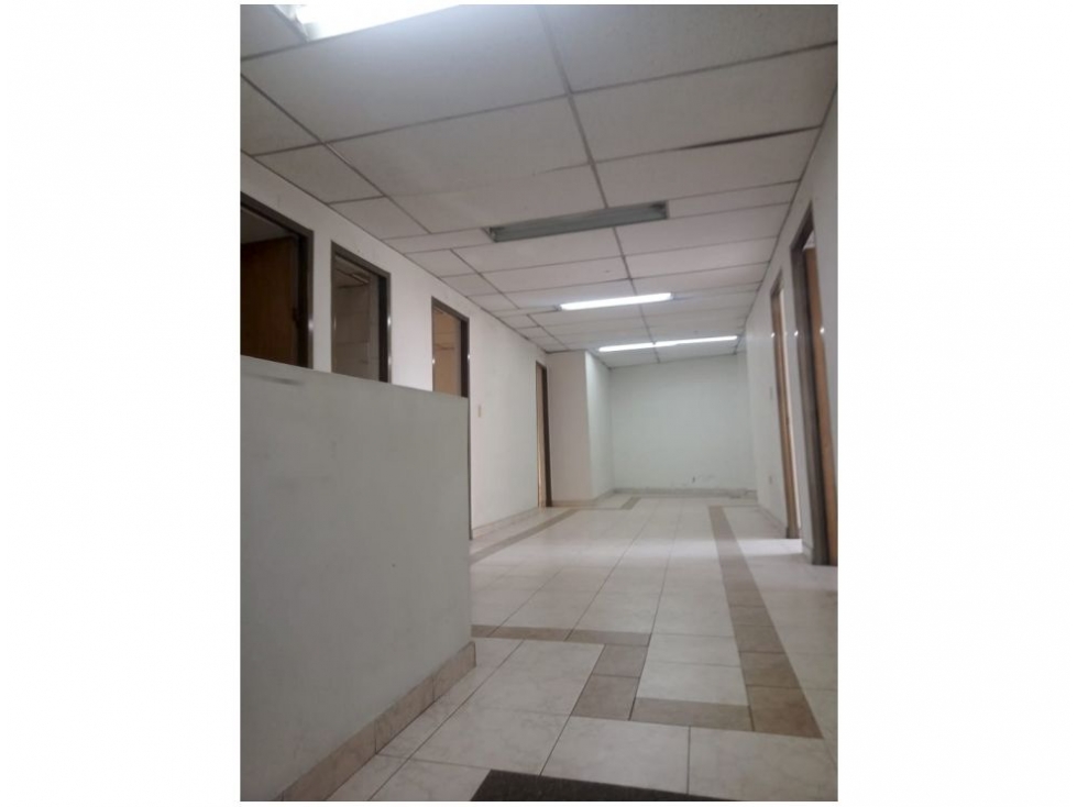 VENTA BODEGA RIO NEGRO 750 M2 — foto 4