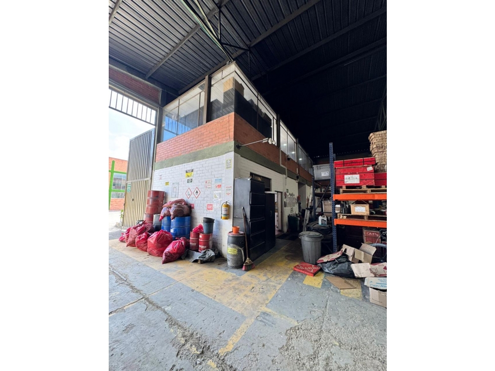 ARRIENDO BODEGA PARQUE INDUSTRIAL MOSQUERA 750 M2 35 KVA - 3