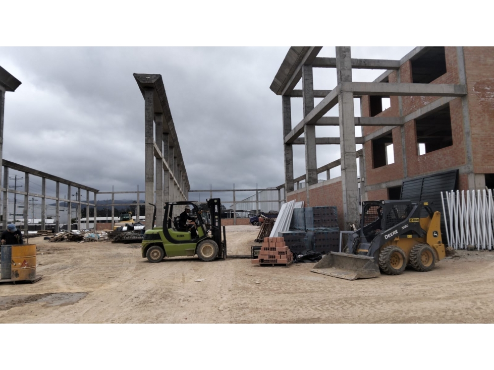 ARRIENDO BODEGA PARQUE INDUSTRIAL TOCANCIPA 2.300 M2 115 KVA - 1