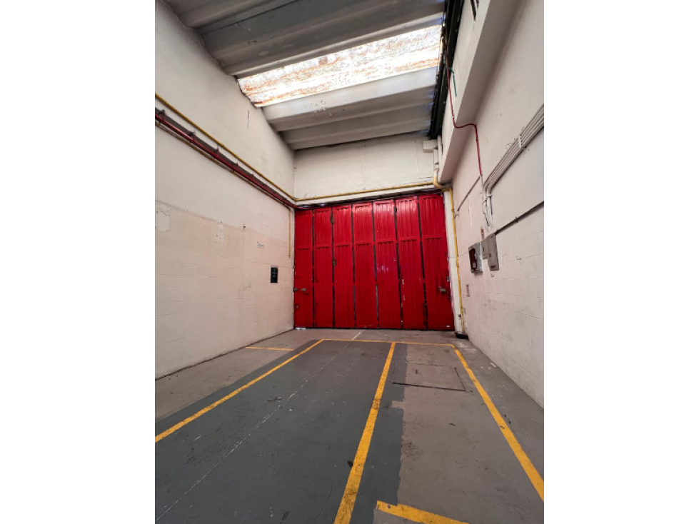 ARRIENDO BODEGA SAN FELIPE 550 M2 50 KVA - 3