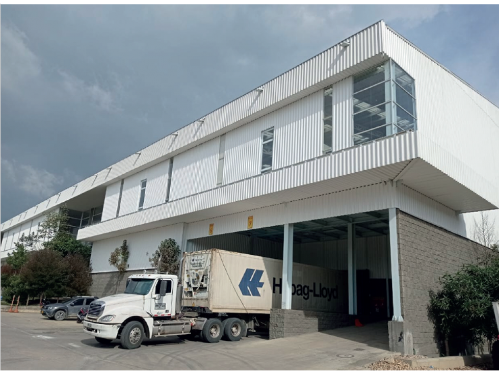 ARRIENDO BODEGA PARQUE INDUSTRIAL SIBERIA 3.165 M2 - 2