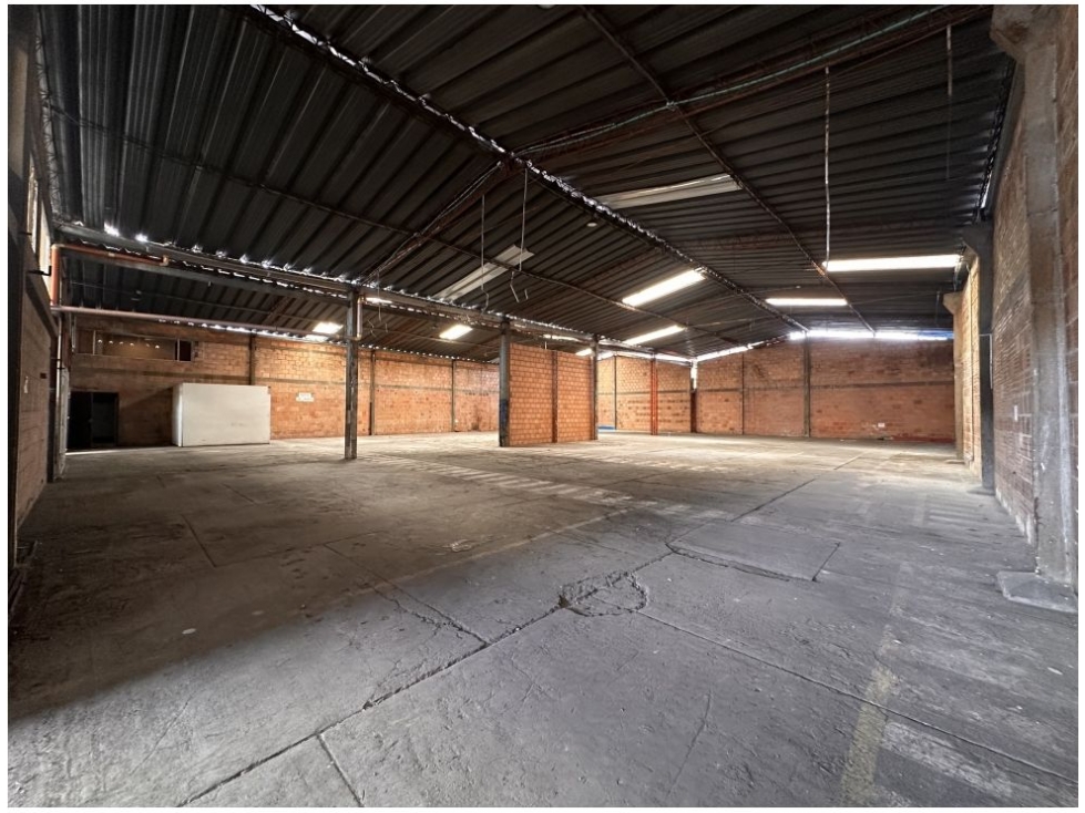 ARRIENDO BODEGA LA FRAGUITA? 1.580 M2 54 KVA — foto 3