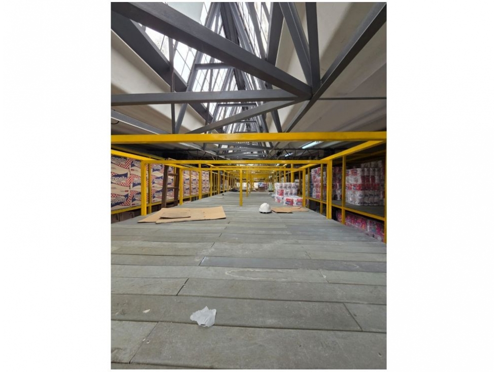 VENTA Y/O ARRIENDO BODEGA ABASTOS 700 M2