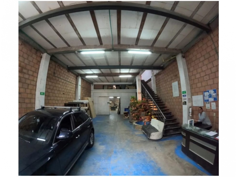 VENTA BODEGA BOYACA REAL 960 M2 18 KVA - 3