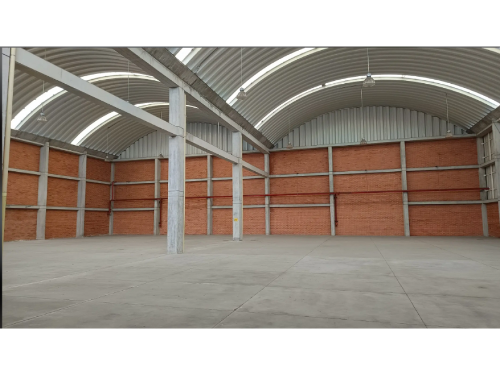 ARRIENDO BODEGA PARQUE INDUSTRIAL TOCANCIPA 2.552 M2 50 KVA - 1
