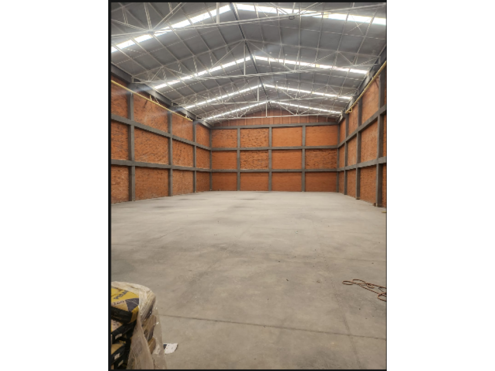 VENTA Y/O ARRIENDO BODEGA PARQUE INDUSTRIAL TOCANCIPA 1.350 M2 45 KVA - 3