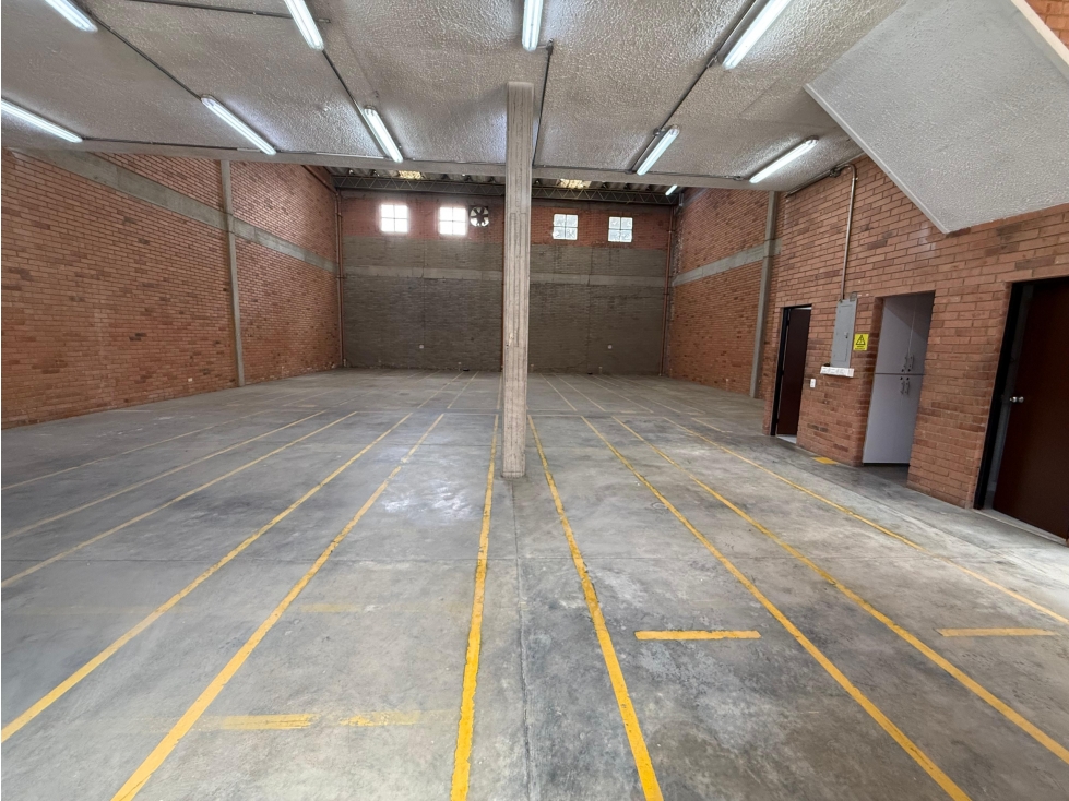 VENTA BODEGA PARQUE INDUSTRIAL FOTIBON 385 M2 - 3