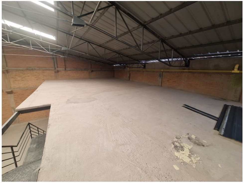 ARRIENDO BODEGA SOACHA 950 M2 150 KVA - 3