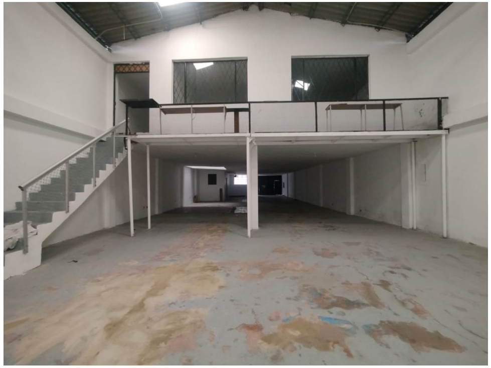 ARRIENDO BODEGA 7 DE AGOSTO 1.020 M2 — foto 3