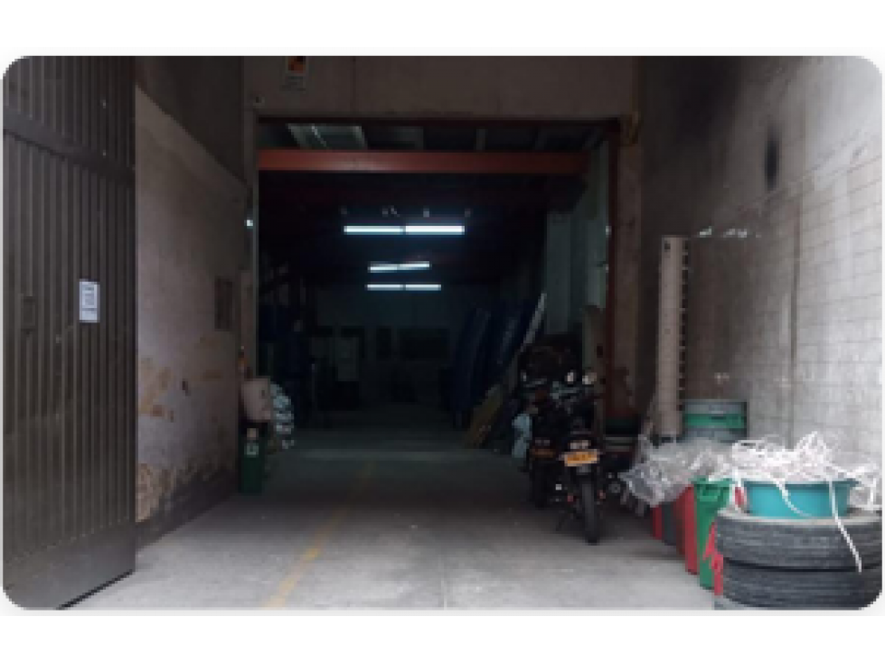 ARRIENDO BODEGA MARTIRES 1.008 M2 30 KVA - 3