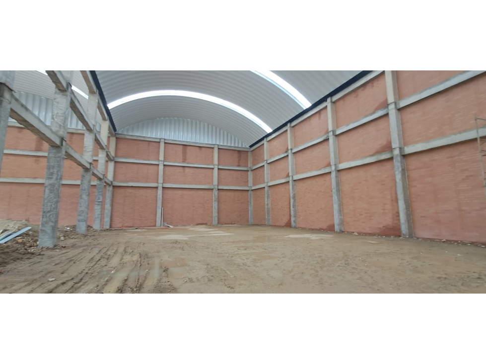ARRIENDO BODEGA ZONA FRANCA 1.353,74 M2 - 3