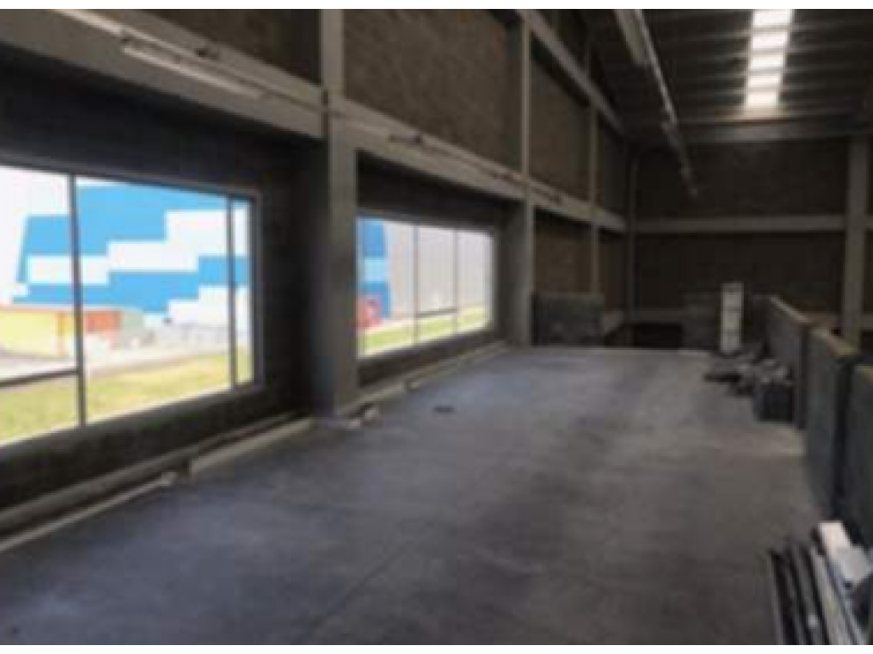 ARRIENDO BODEGA ZONA FRANCA 1.216 M2 - 3