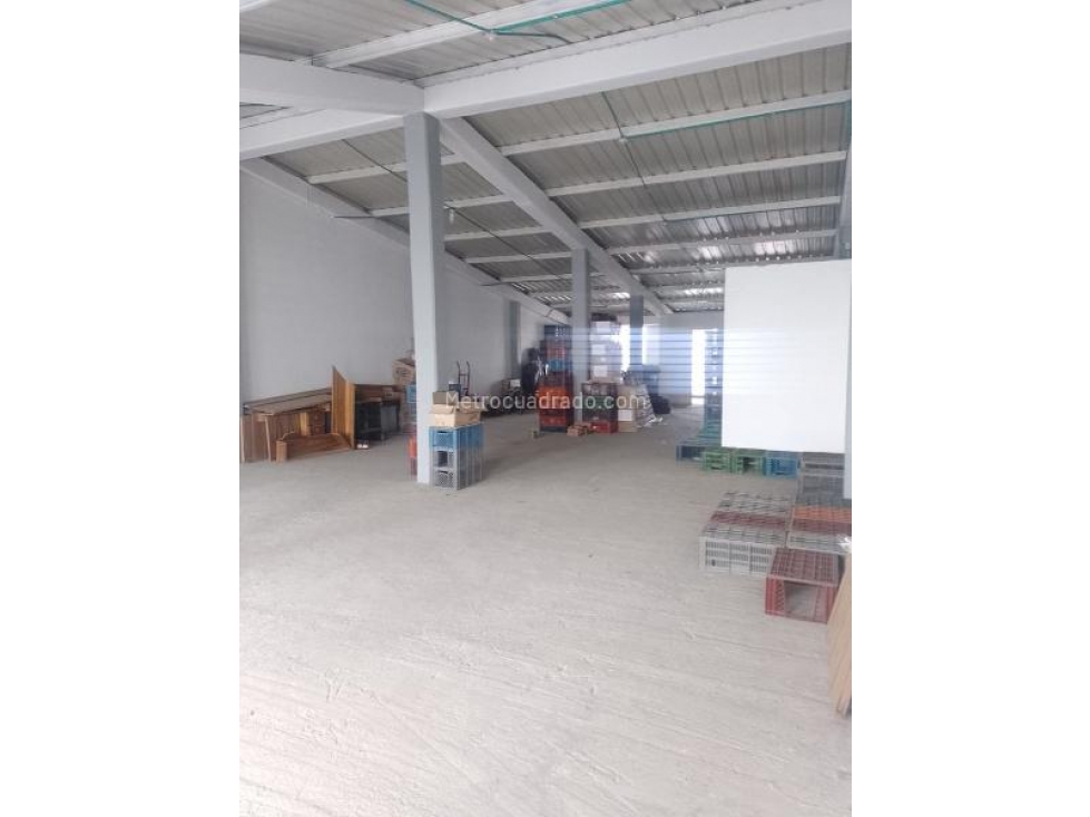 VENTA BODEGA FUNZA 746 M2 - 1