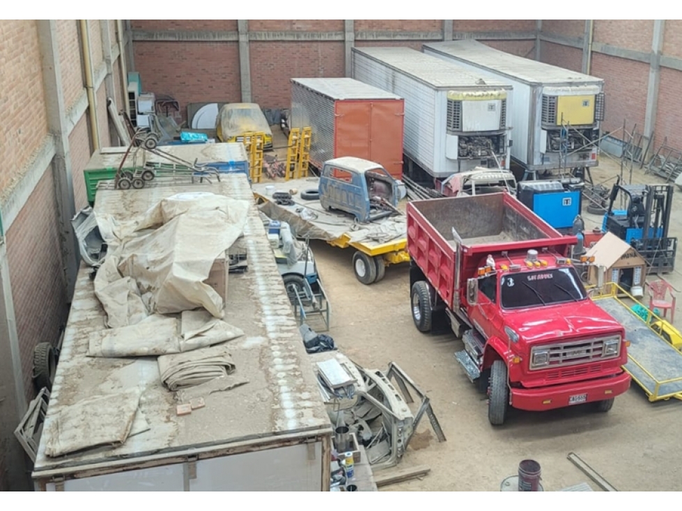 VENTA BODEGA PARQUE INDUSTRIAL FUNZA 1.160 M2 45 KVA - 1