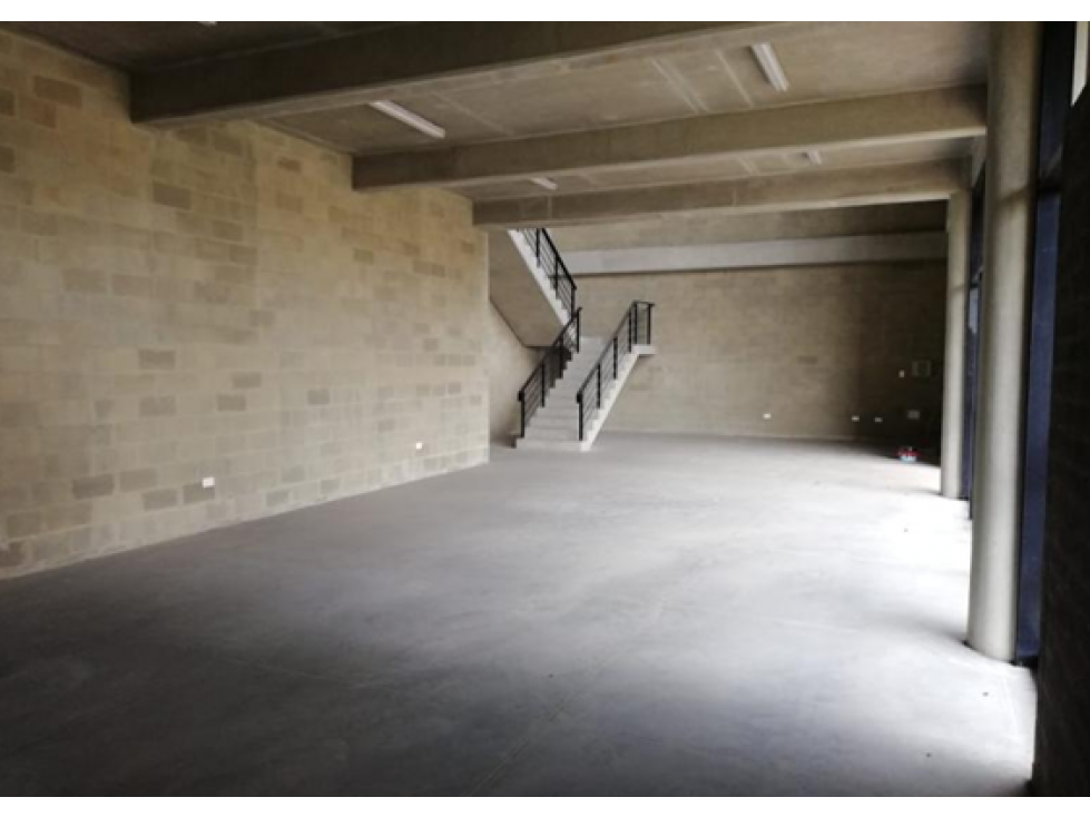 ARRIENDO BODEGA PARQUE INDUSTRIAL FUNZA 950 M2 30 KVA - 4