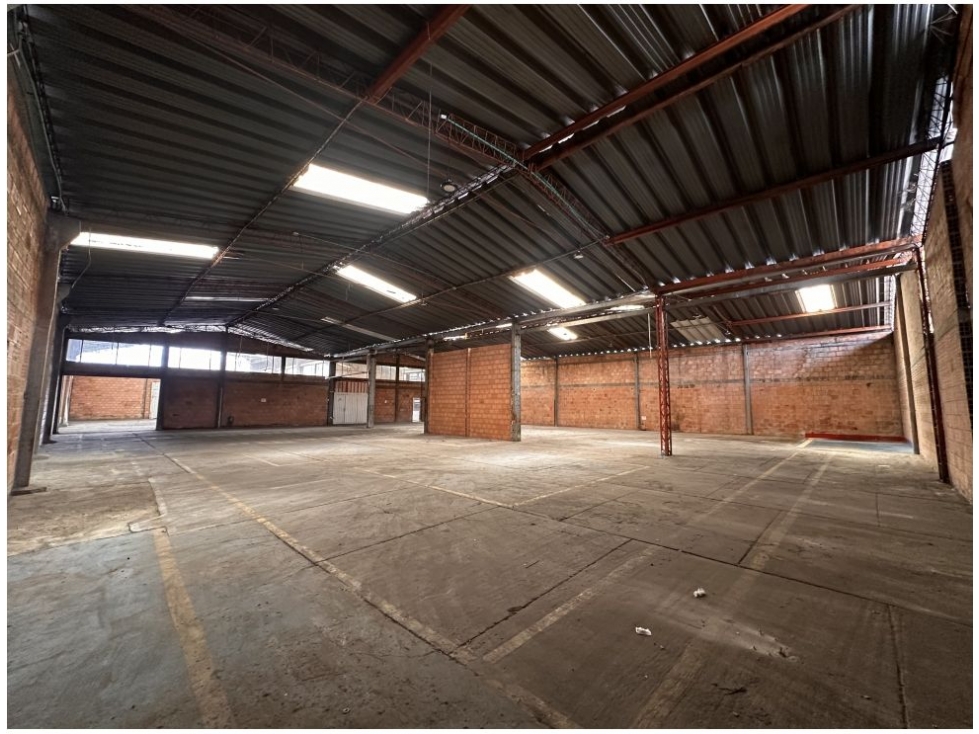 ARRIENDO BODEGA LA FRAGUITA? 1.580 M2 54 KVA — foto 4
