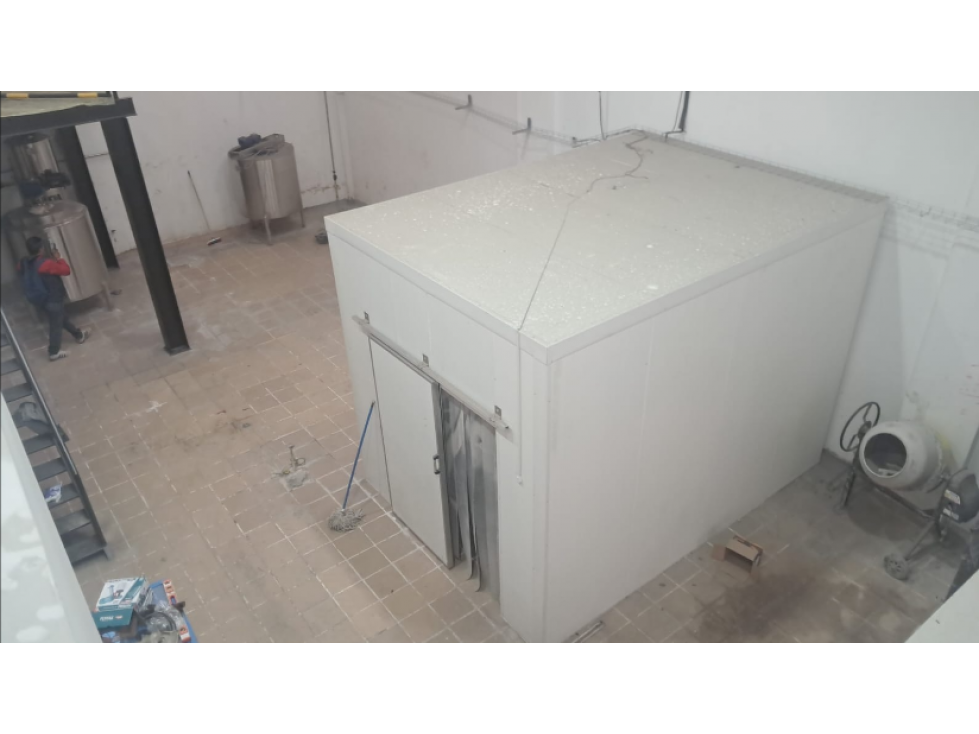 ARRIENDO BODEGA MARTIRES 320 M2 27 KVA — foto 4