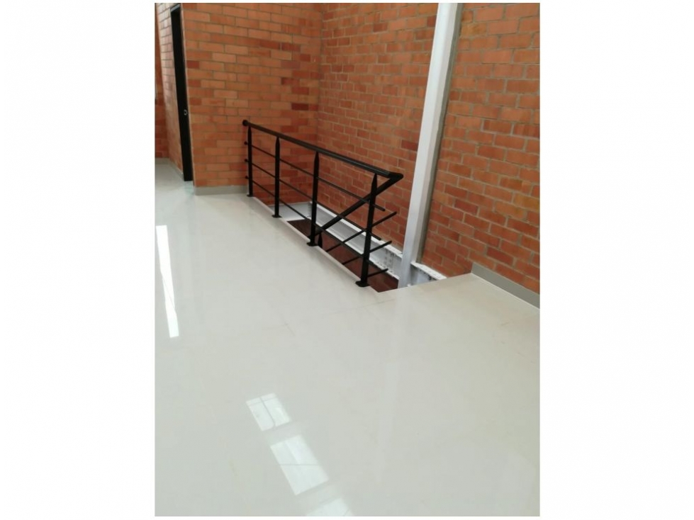 VENTA BODEGA PARQUE INDUSTRIAL 139 M2 - 4