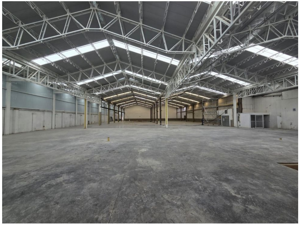 ARRIENDO BODEGA LA SEVILLANA 3.351 M2 300 KVA - 4