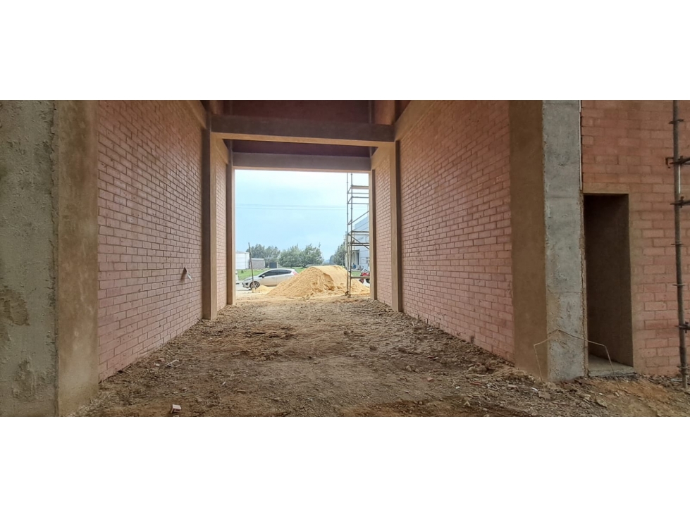 ARRIENDO BODEGA ZONA FRANCA 1.375,64 M2 - 4