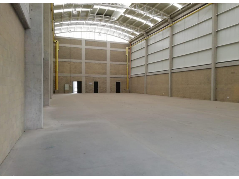 ARRIENDO BODEGA PARQUE INDUSTRIAL FUNZA 950 M2 30 KVA - 2