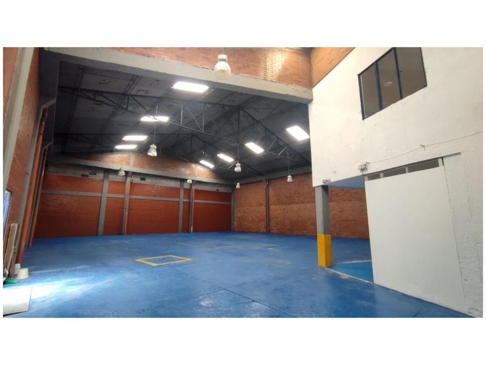 ARRIENDO BODEGA ALQUERIA LA FRAGUA 740 M2 25 KVA — foto 4