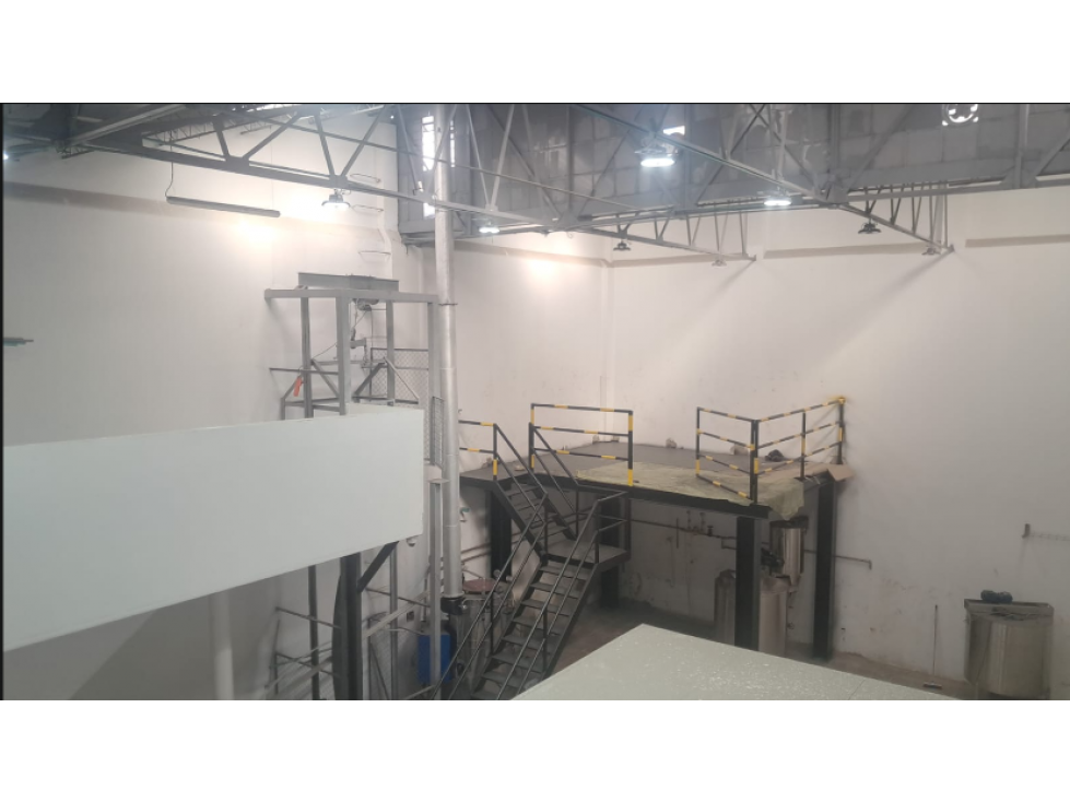 ARRIENDO BODEGA MARTIRES 320 M2 27 KVA — foto 5