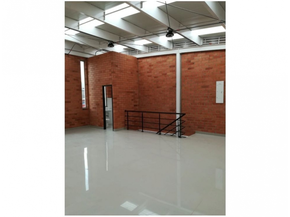 VENTA BODEGA PARQUE INDUSTRIAL 139 M2 - 5