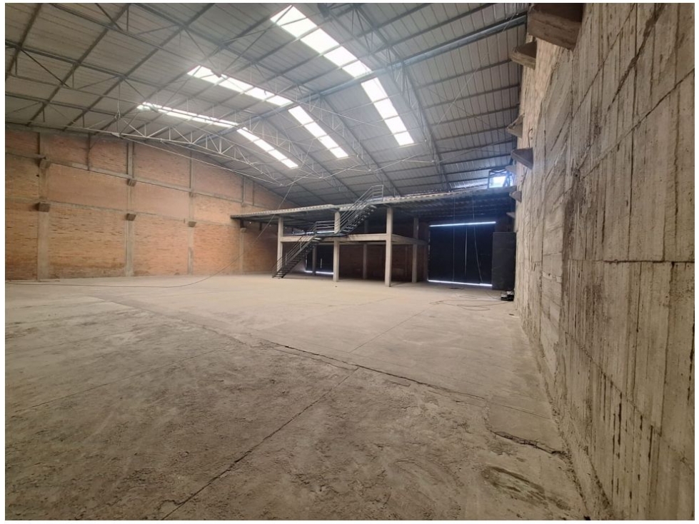 ARRIENDO BODEGA SOACHA 950 M2 150 KVA - 5
