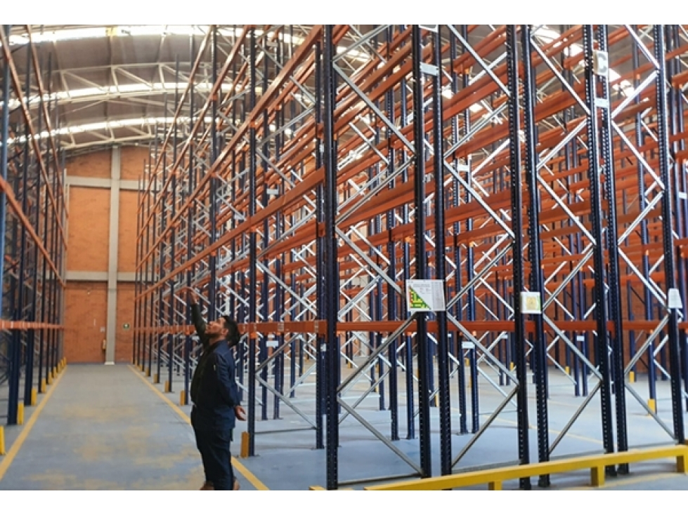 VENTA Y/O ARRIENDO BODEGA PARQUE INDUSTRIAL MOSQUERA 1.160 M2 20 KVA - 2