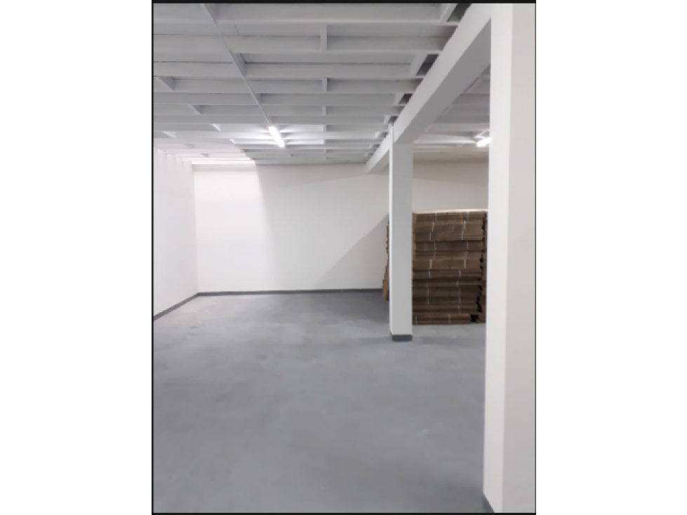VENTA Y/O ARRIENDO BODEGA TOBERIN 900 M2 120 KVA