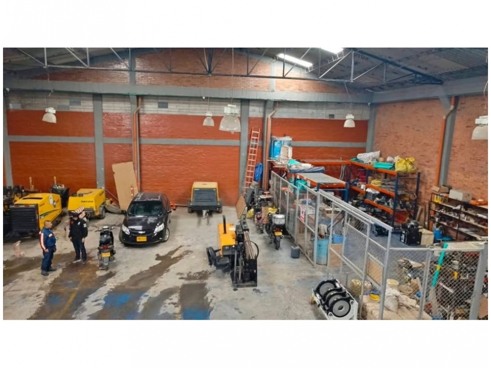 ARRIENDO BODEGA ALQUERIA LA FRAGUA 740 M2 25 KVA — foto 5