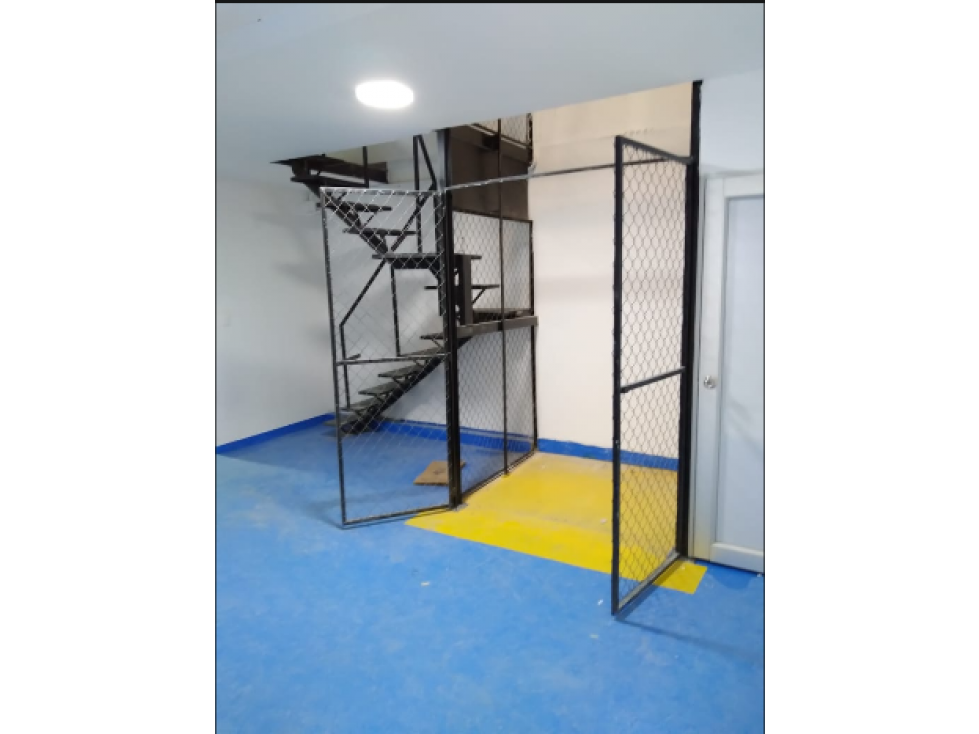 VENTA Y/O ARRIENDO BODEGA TOBERIN 900 M2 120 KVA — foto 2