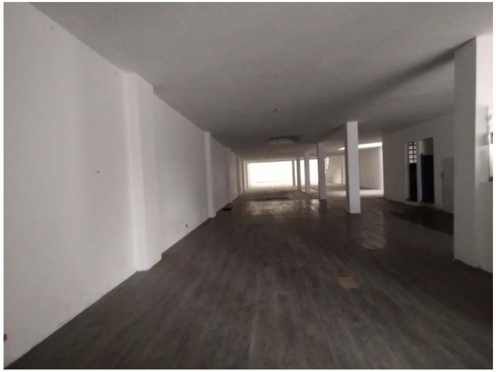 ARRIENDO BODEGA 7 DE AGOSTO 1.020 M2 — foto 5