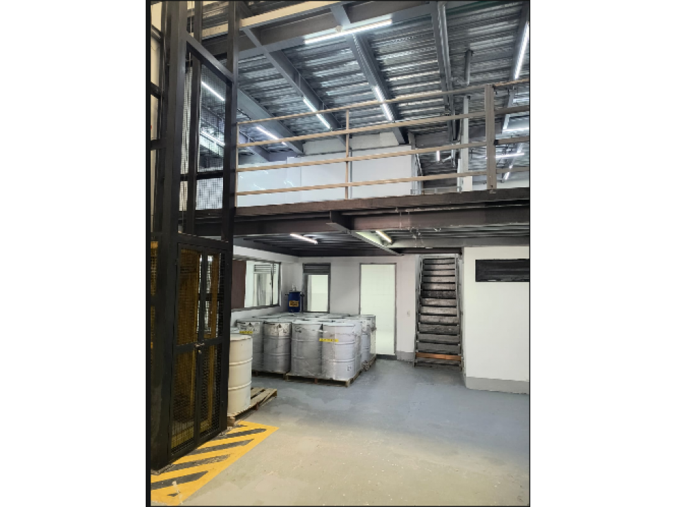 ARRIENDO BODEGA PUENTE ARANDA 850 M2 75 KVA