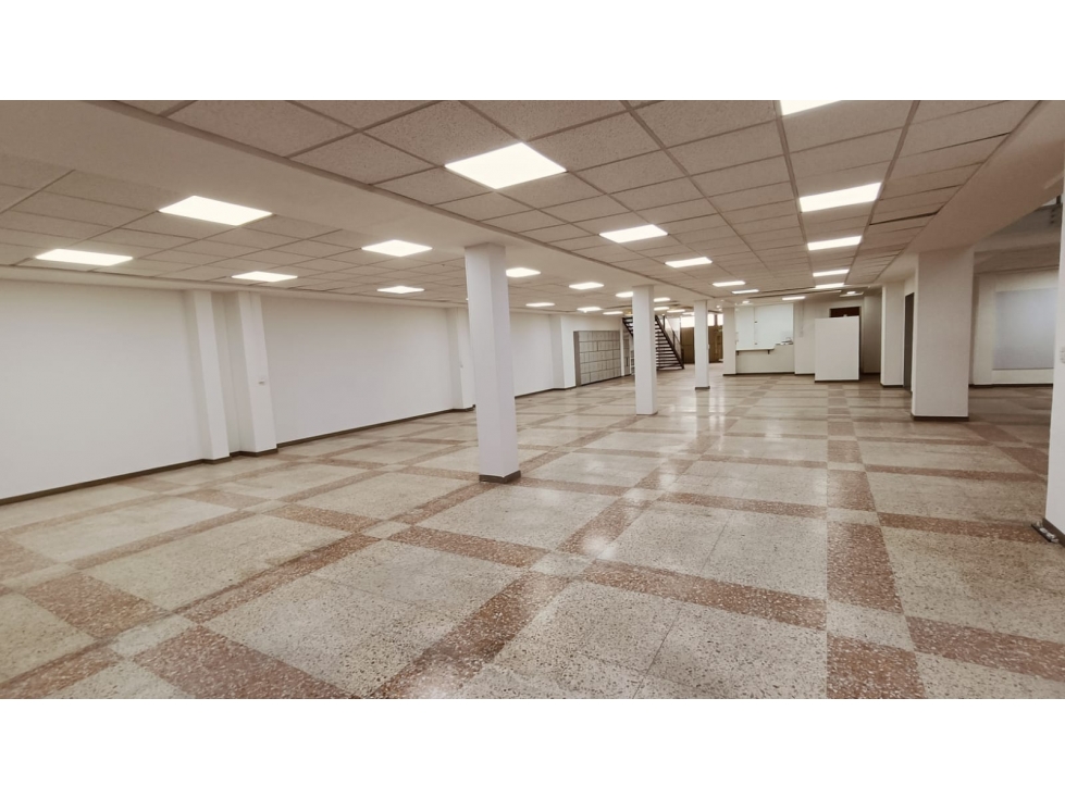 ARRIENDO BODEGA TOBERIN 1.740 M2 50 KVA — foto 3