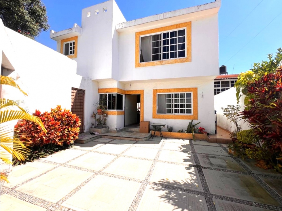 Casa Venta con Recámara en PB, Fracc. Fincas Jiutepec Morelos