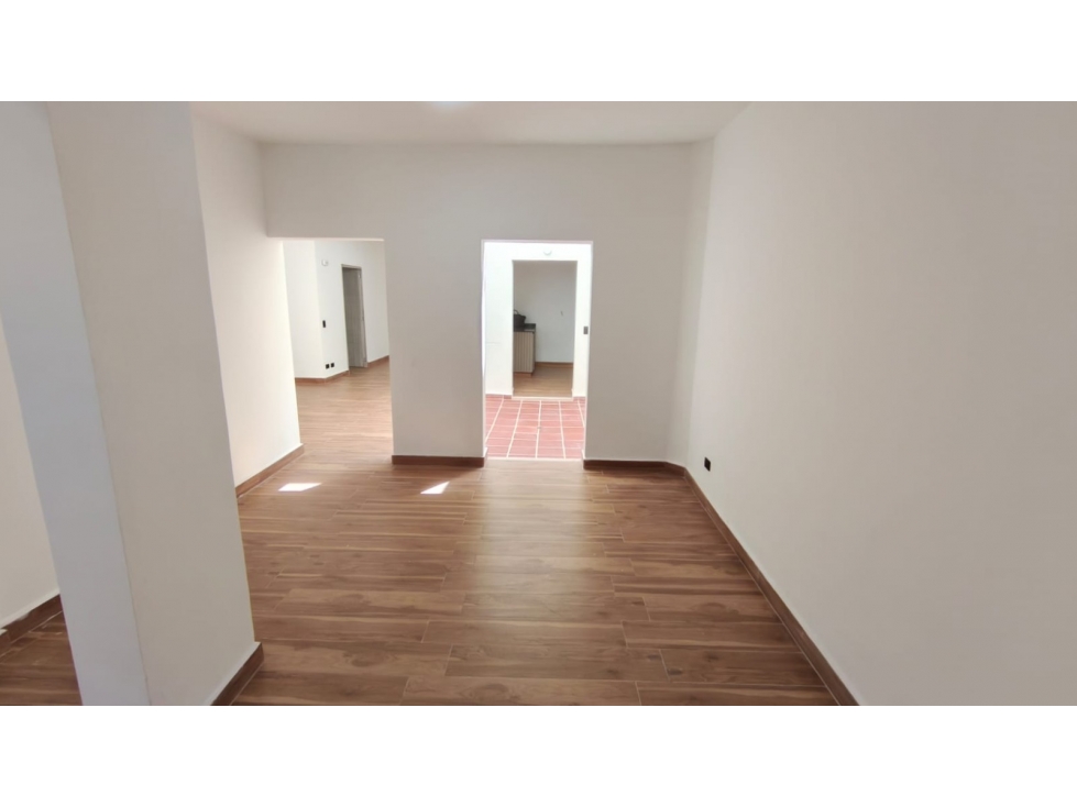 VENTA DE APARTAMENTO EN MEDELLIN LAURELES SANTA TERESITA — foto 2