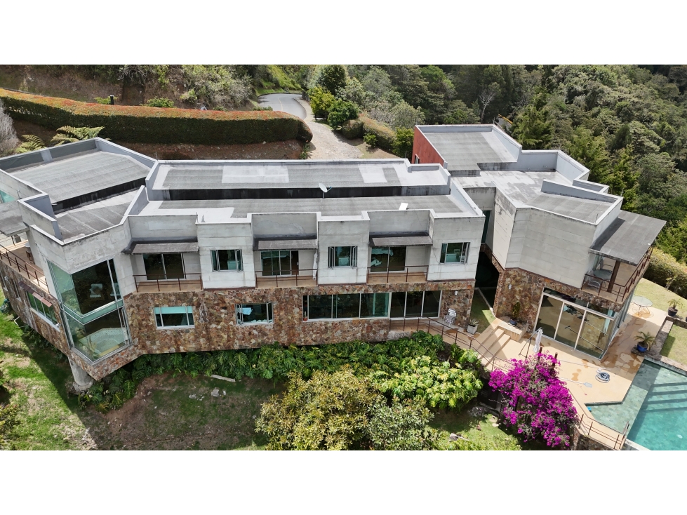 VENTA DE LUJOSA CASA EN LAS PALMAS , MEDELLIN — foto 4