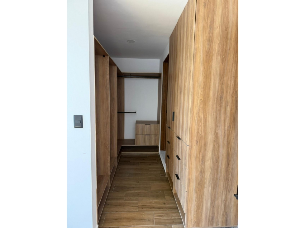 VENTA DE CASA LOMAS DE ANGELÓPOLIS FRACC MONTE REAL - 4