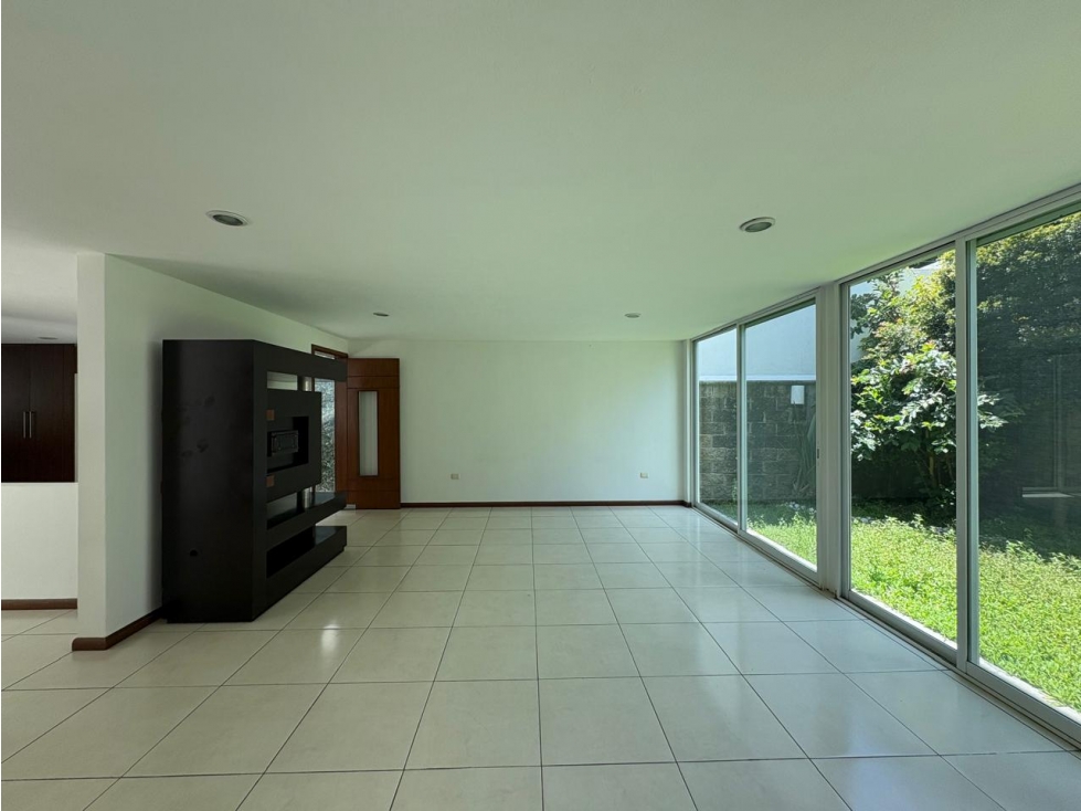 RESIDENCIA EN VENTA LOMA DE ANGELOPOLIS — foto 5