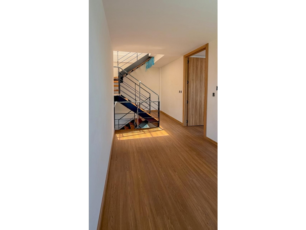 Casa en venta Av. Primero de Mayo — foto 6