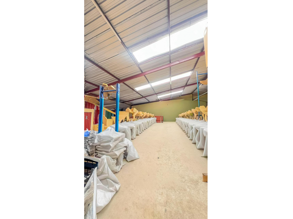 Casa comercial en venta - Sector Chola Cuencana - 6