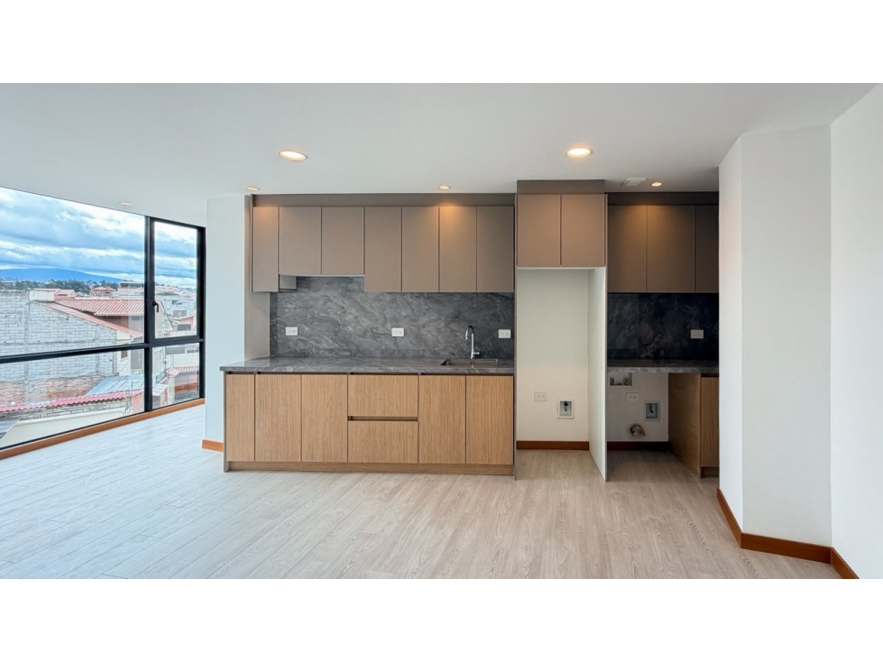 Suite en venta, sector Mall del Río, Cuenca.