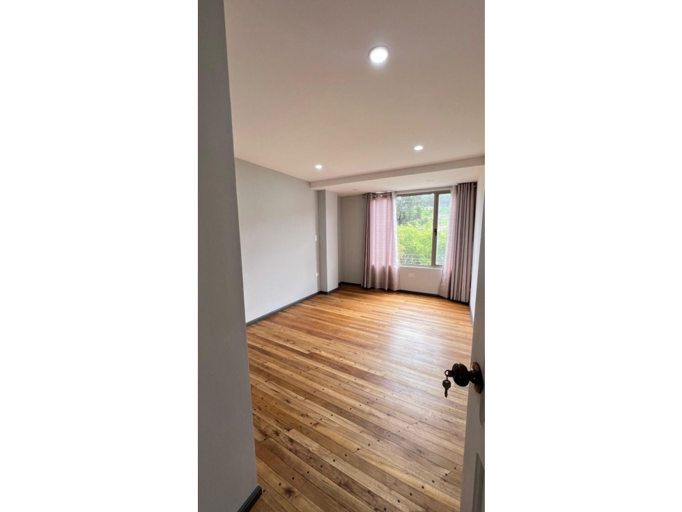 Departamento en renta sector Av. Loja - 4