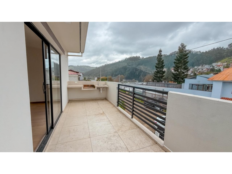 Casa rentera en venta sector Huizhil, Cuenca. — foto 3