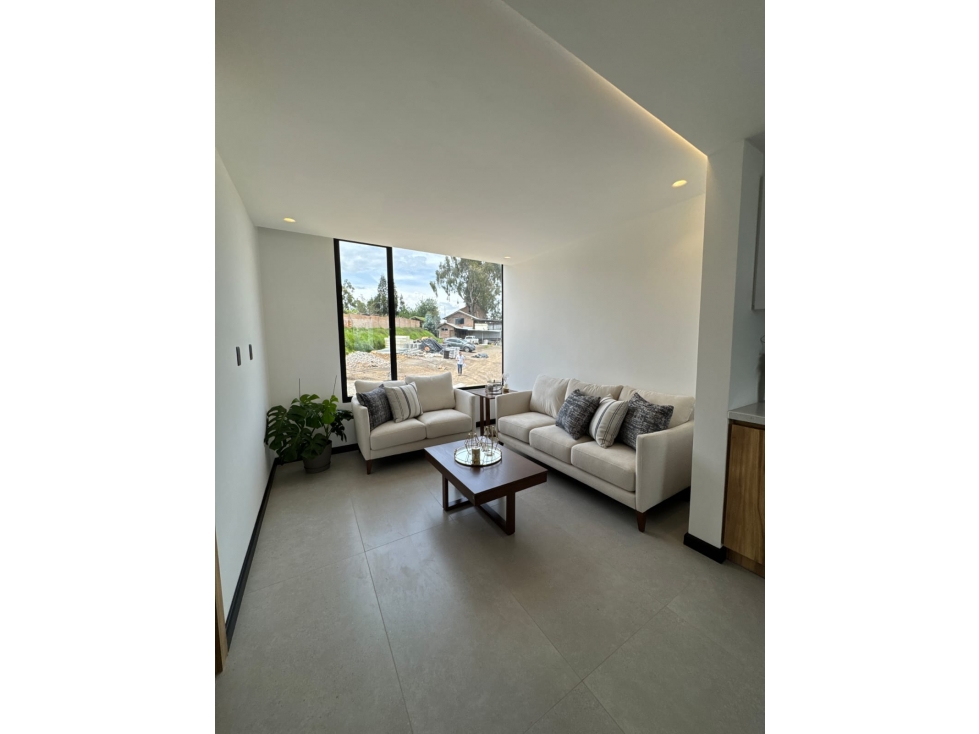 Casa en Venta - Sector Colegio Santana - Racar — foto 2