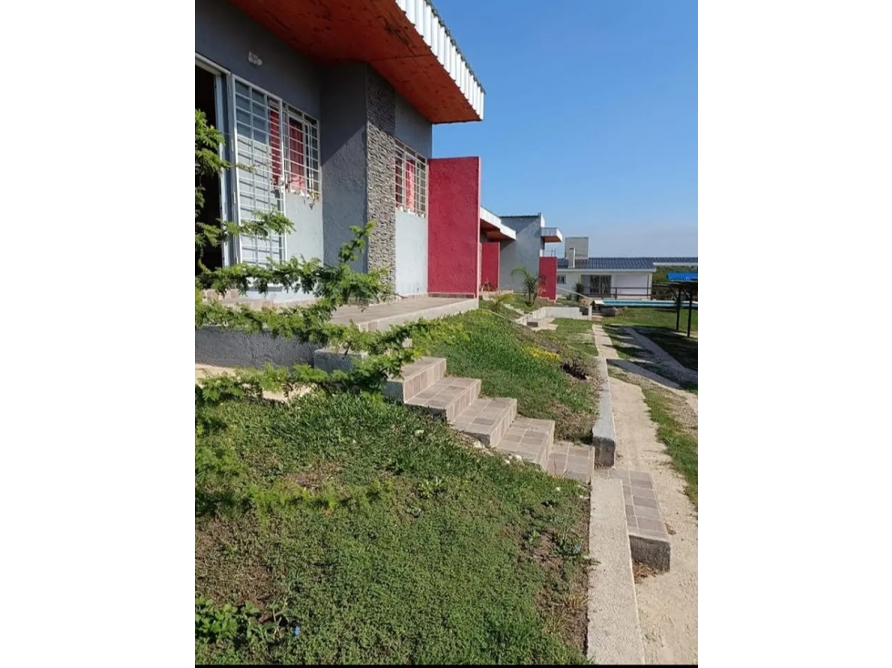 Departamento en Venta 2 dorm con cochera y pileta Sta Cruz del Lago - 2