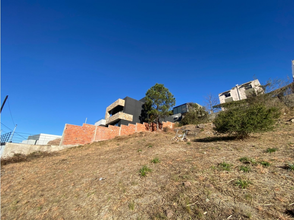 En venta terreno en barrio Becciu - 1